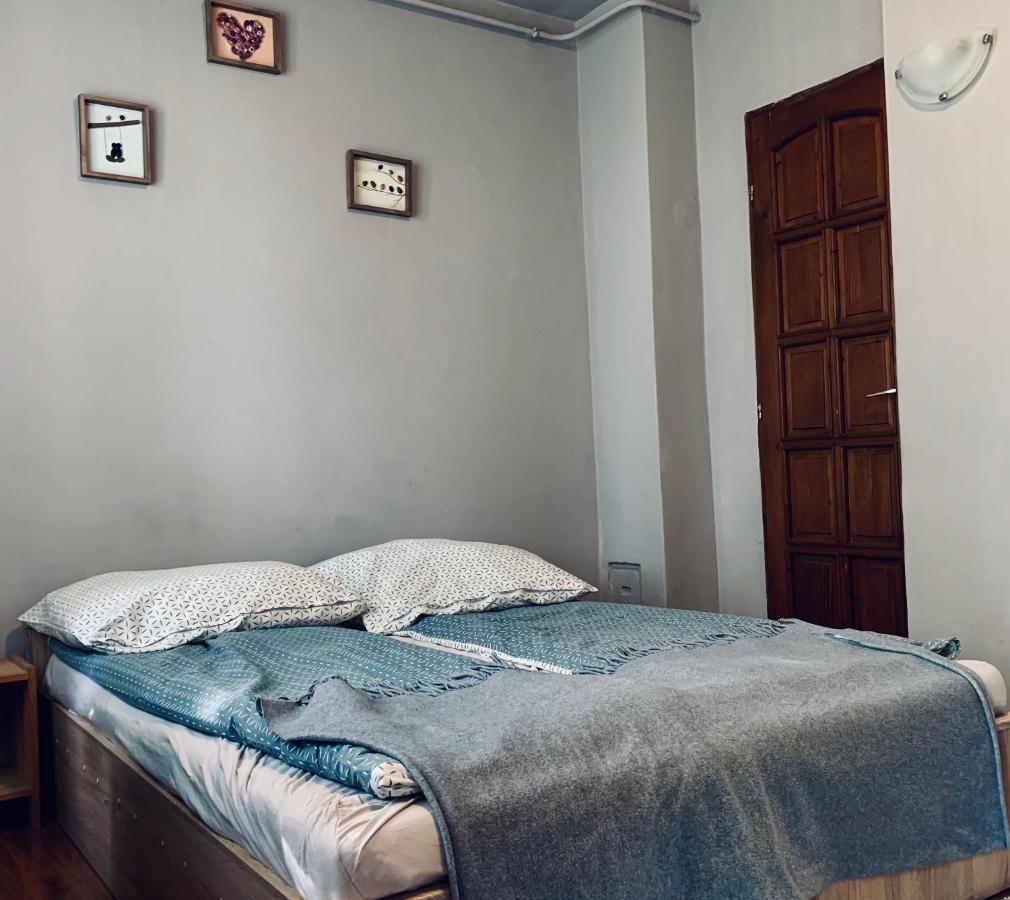 Var-Lak Apartman Eger Extérieur photo